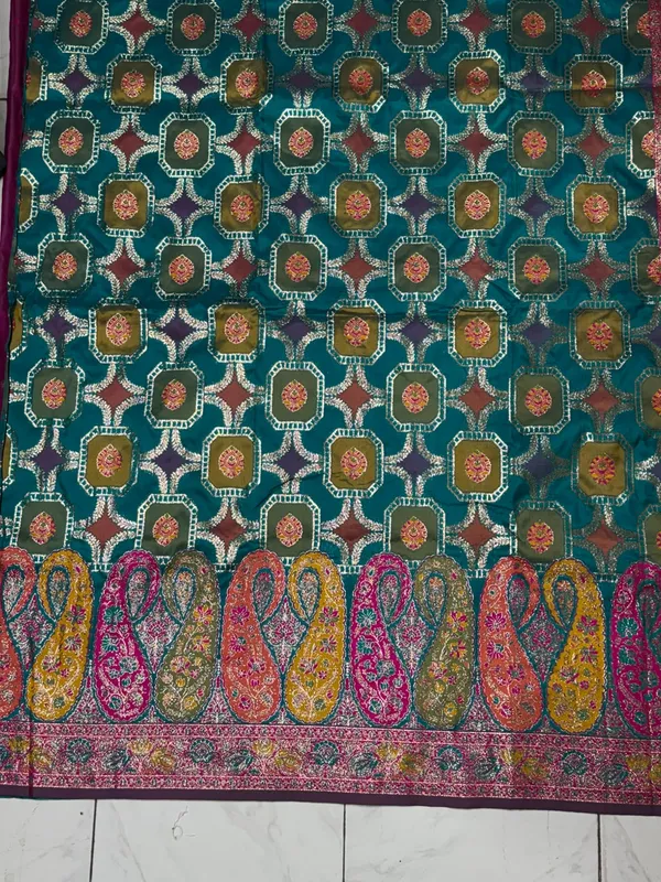 Teal_And_Magenta_Embellished_Saree_for_Women