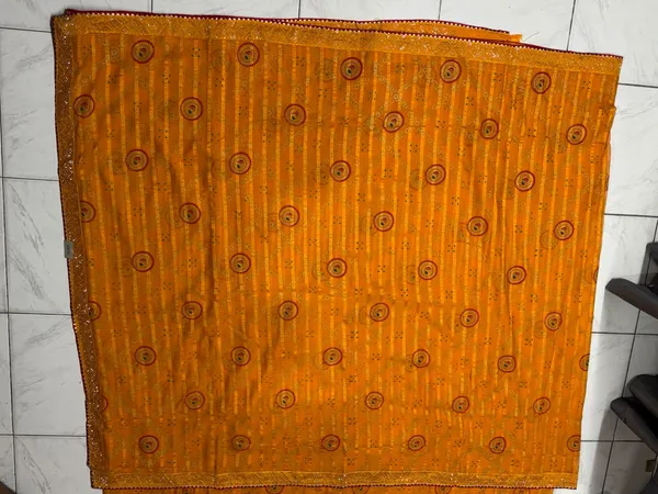 Orange_Printed_Saree_for_Women