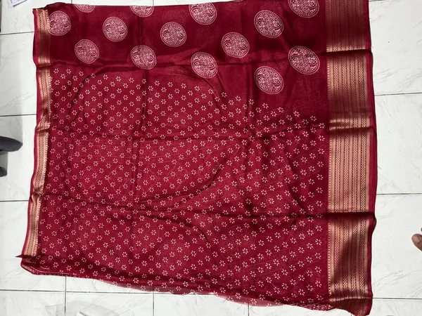 Maroon_Printed_Saree_for_Women