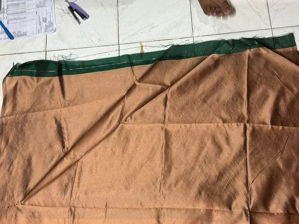 Peach_Silk_Traditional_Saree_for_Women