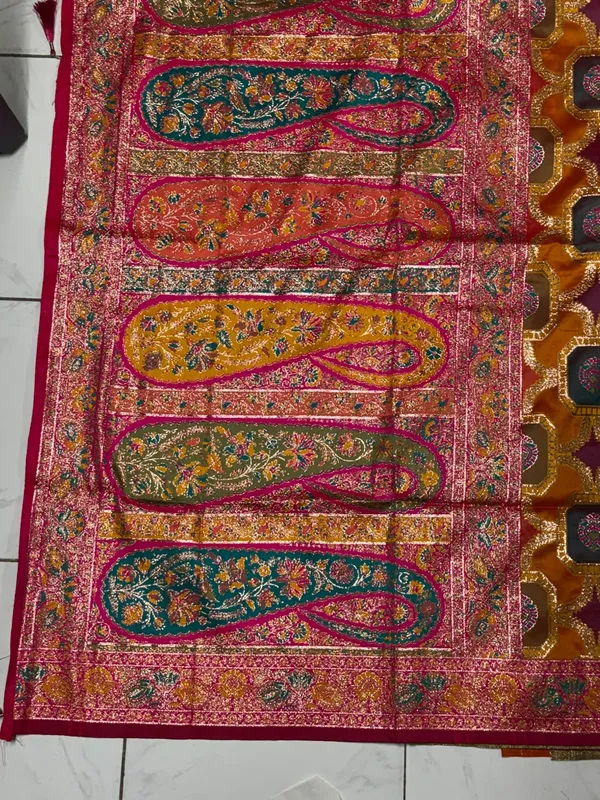 Red_Traditional_Saree_For_Women