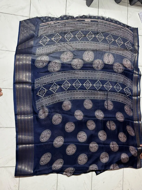 Navy_Blue_Printed_Saree_for_Women