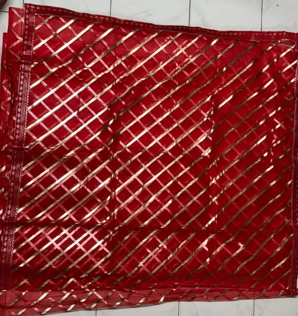 Red_and_Gold_Saree_Shimmer_Fabric_For_women