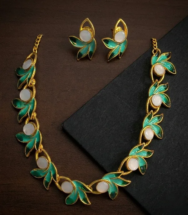 Green_Gold_Tone_Floral_Necklace_Set_for_Women