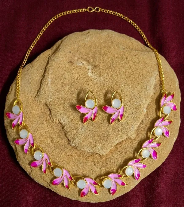 Pink_Gold_Tone_Floral_Necklace_And_Earrings_Set_for_Women