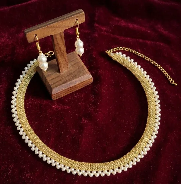 Gold_Pearl_Beaded_Necklace_And_Earrings_Set_For_Women