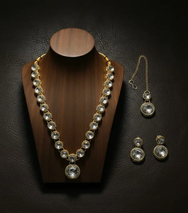 Gold_Toned_Traditional_Jewellery_Set_for_Women