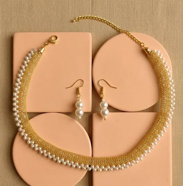 Gold_Pearl_Beaded_Necklace_And_Earrings_Set_For_Women