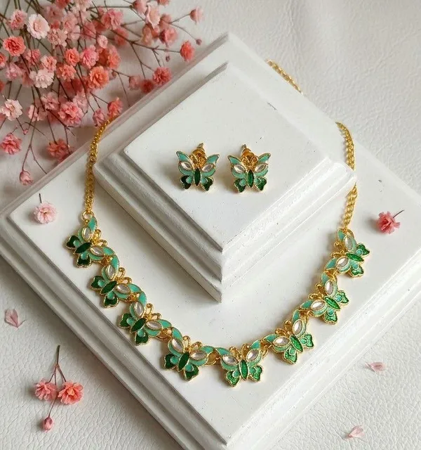 Green_Enamel_Butterfly_Necklace_And_Earrings_Set_for_Women