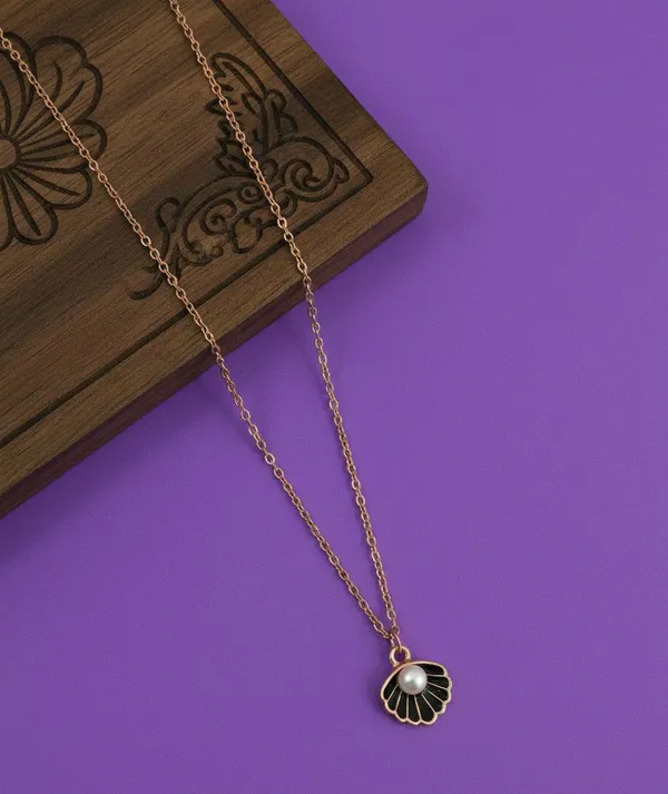 Gold_Tone_Shell_Pearl_Pendant_Necklace_for_Women