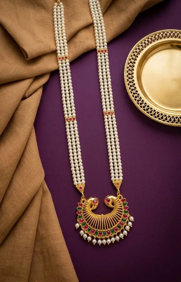 White_Pearl_Beaded_Temple_Pendant_Necklace