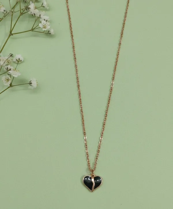 Gold_Tone_Heart_Pendant_Necklace_for_Women