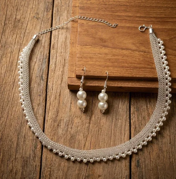 Silver_Pearl_Necklace_And_Earrings_Set_for_Women