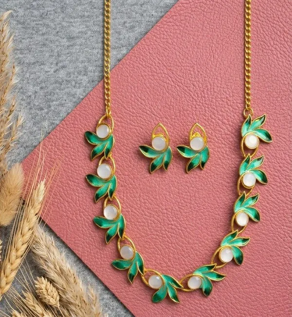 Green_Gold_Tone_Floral_Necklace_Set_for_Women