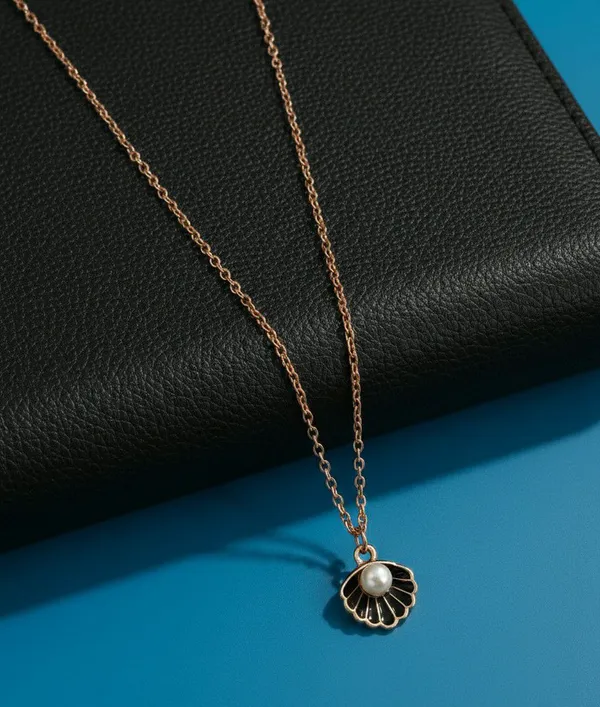 Gold_Tone_Shell_Pearl_Pendant_Necklace_for_Women