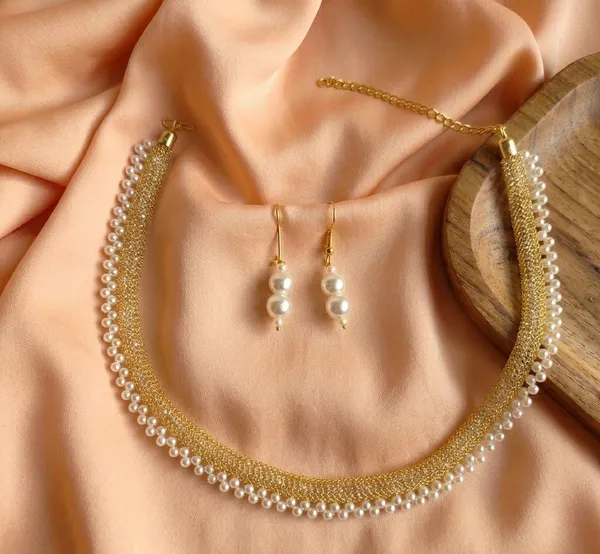 Gold_Pearl_Beaded_Necklace_And_Earrings_Set_For_Women