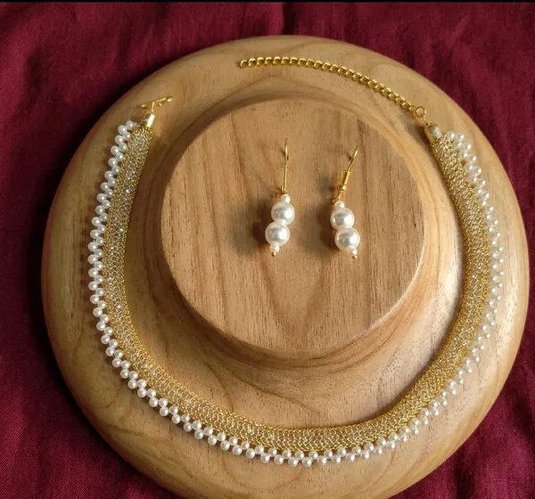 Gold_Pearl_Beaded_Necklace_And_Earrings_Set_For_Women