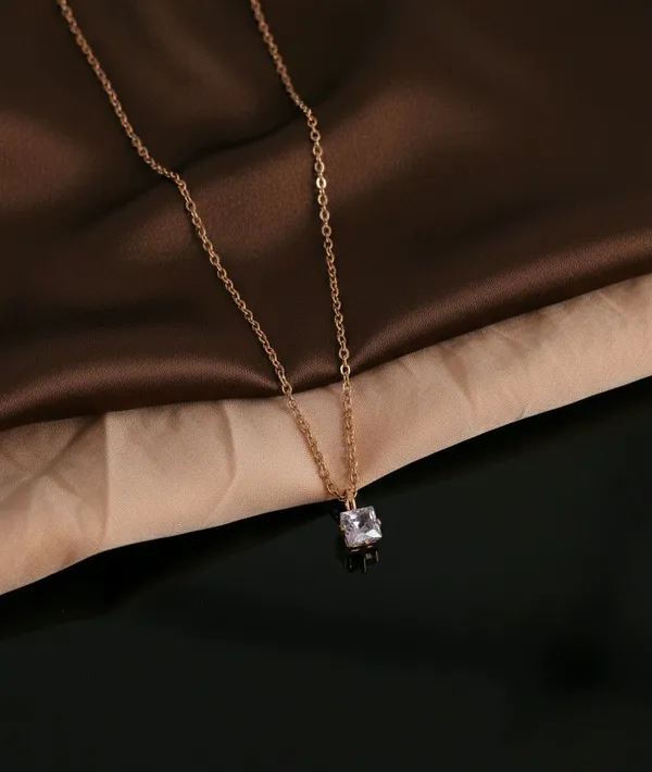 Rose_Gold_Necklace_for_Women