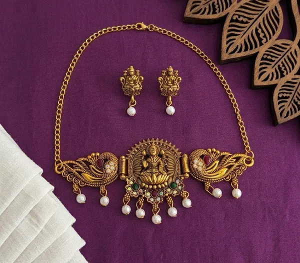 Gold_Tone_Temple_Jewellery_Set_for_Women