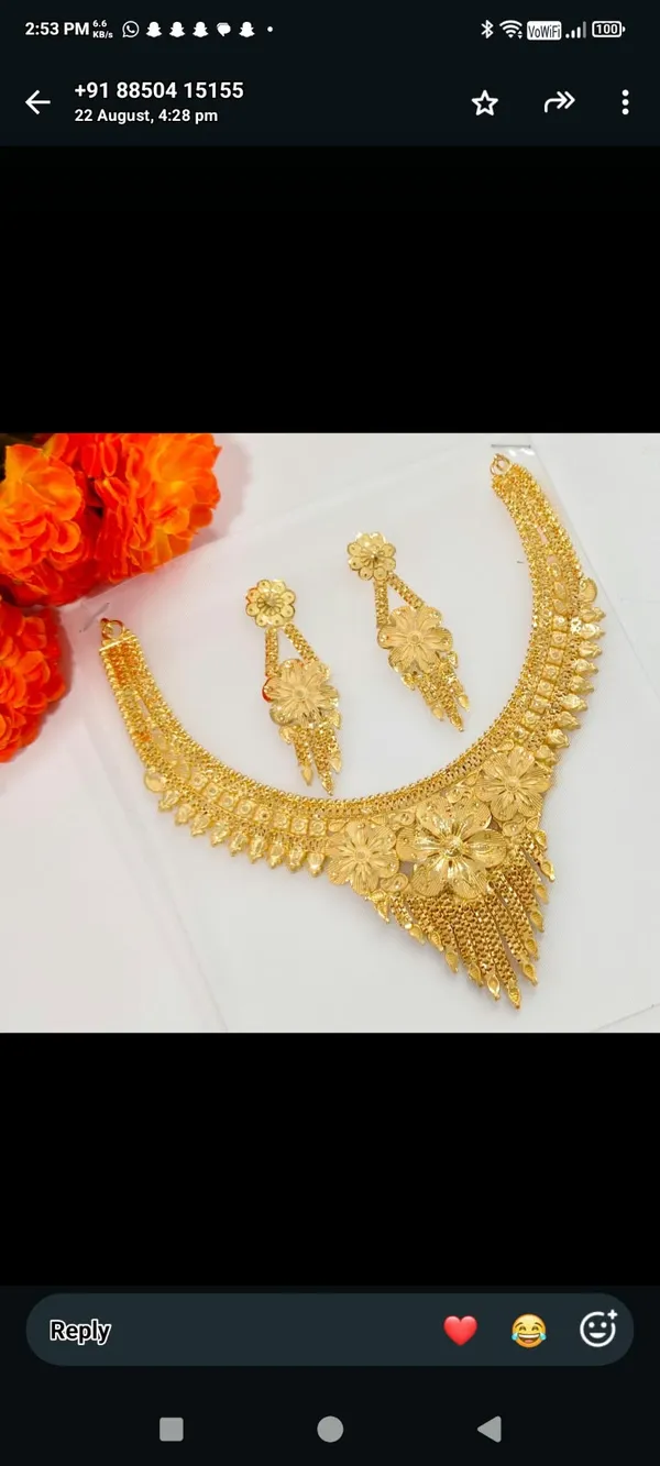 Gold-Tone_Floral_Necklace_Set_for_Women