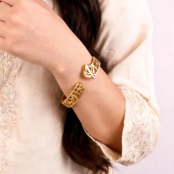 Gold_Alloy_Punjabi_Kada_Spiritual_Bracelet_For_Unisex