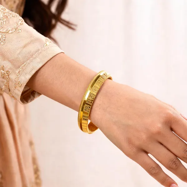 Gold_Alloy_Textured_Embellished_Kada_Bracelet_For_Women
