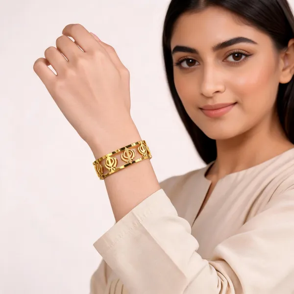 Gold_Alloy_Polished_Classic_Bracelet_For_Unisex