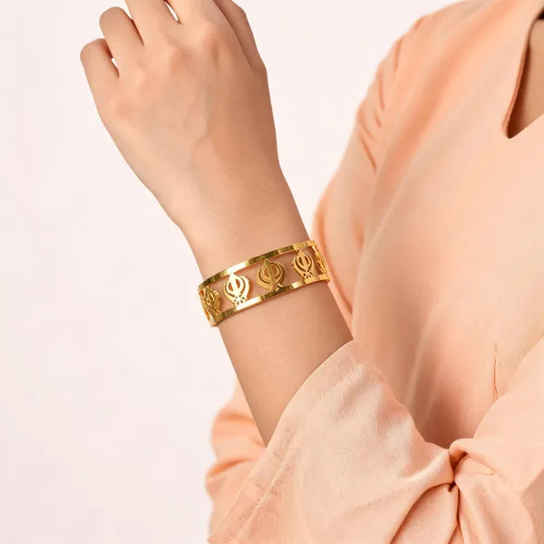 Gold_Alloy_Polished_Classic_Bracelet_For_Unisex