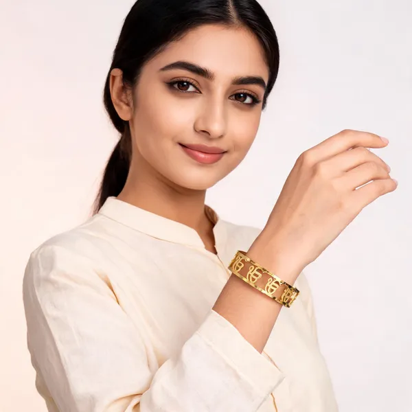 Gold_Alloy_Smooth_Finish_Bracelet_For_Unisex