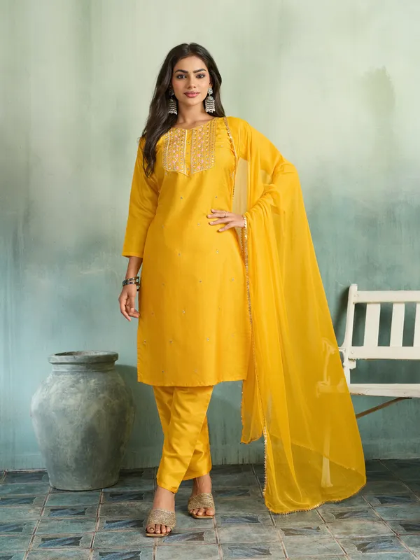 Yellow_Cotton_Silk_Straight_Kurta_Set_With_Palazzo_And_Dupatta_For_Women