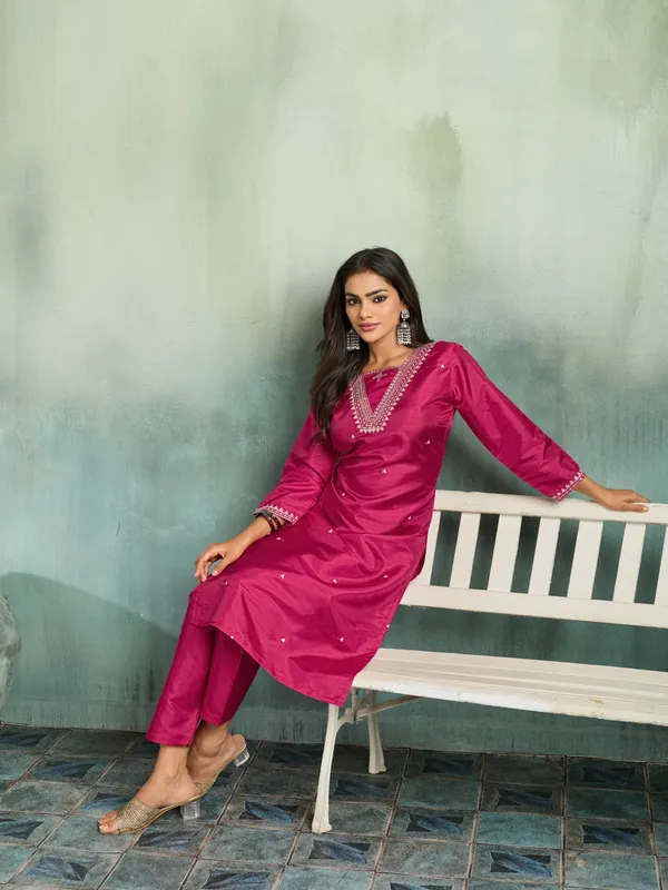 Magenta_Cotton_Silk_Straight_Embroidered_Kurta_Set_With_Dupatta_For_Women