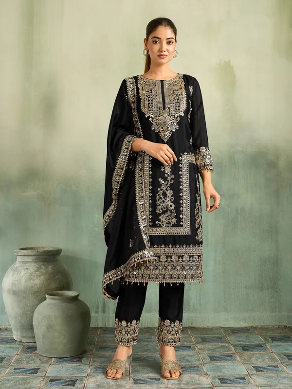 Black_Cotton_Silk_Straight_Embroidered_Kurta_Set_For_Women