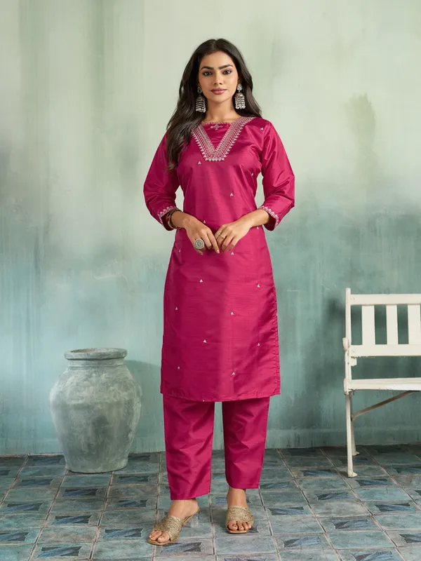 Magenta_Cotton_Silk_Straight_Embroidered_Kurta_Set_With_Dupatta_For_Women