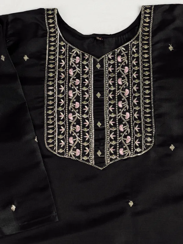 Black_Cotton_Silk_Straight_Embroidered_Kurta_Set_With_Dupatta_For_Women