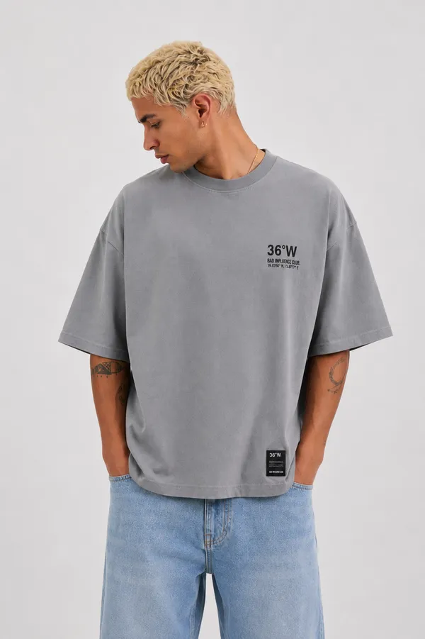 Grey_Oversized_Graphic_T-Shirt_for_Men