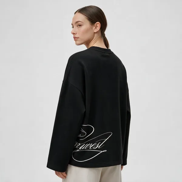 Black_Long_Sleeve_Graphic_Top_for_Women