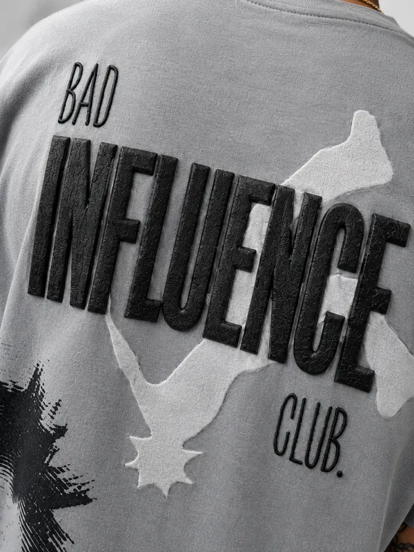 Grey_Oversized_Graphic_T-Shirt_for_Men
