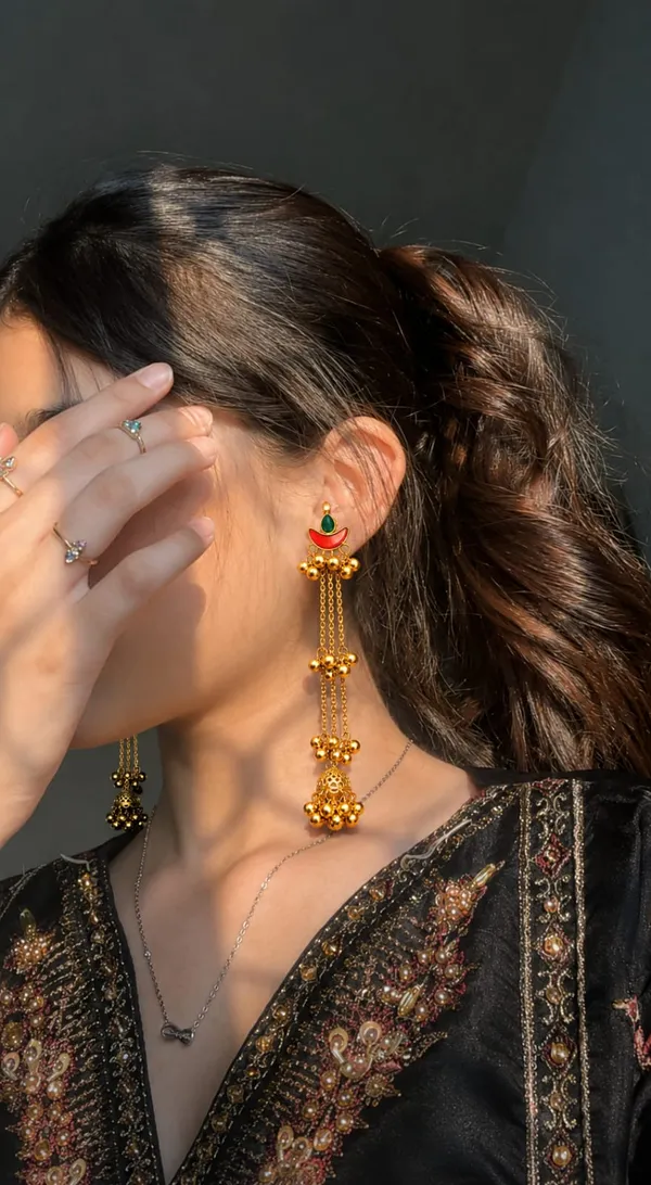 Gold_Tone_Traditional_Long_Jhumka_Earrings_For_Women