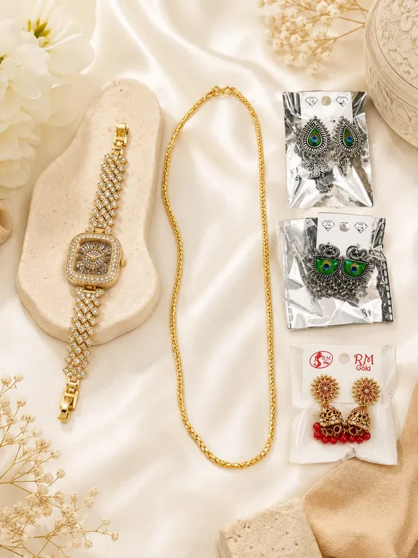 Gold_Tone_Ethnic_Jewellery_Set_For_Women