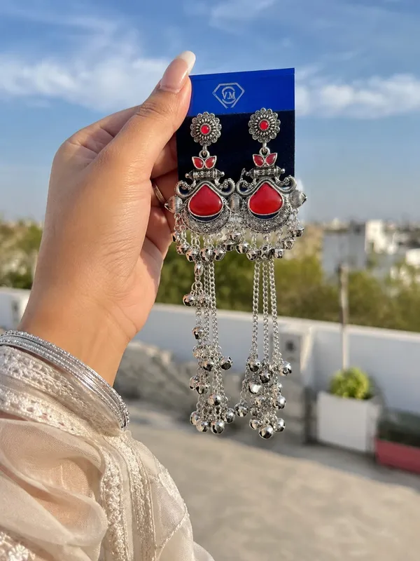 Silver_Oxidised_Chandelier_Earrings_For_Women