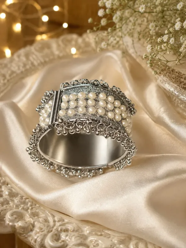 Silver_Tone_Pearl_Studded_Bangle_For_Women