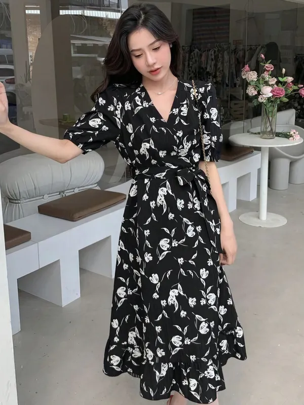 Black_Polyester_Cotton_Short_Sleeve_Floral_Maxi_Dress_For_Women