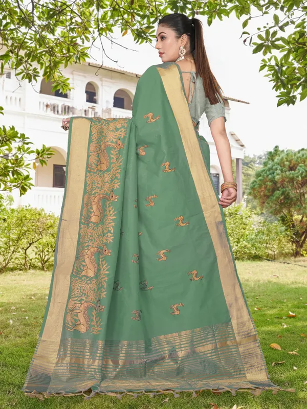 Deep_Green_Matka_Silk_Animal_Motif_Saree_For_Women