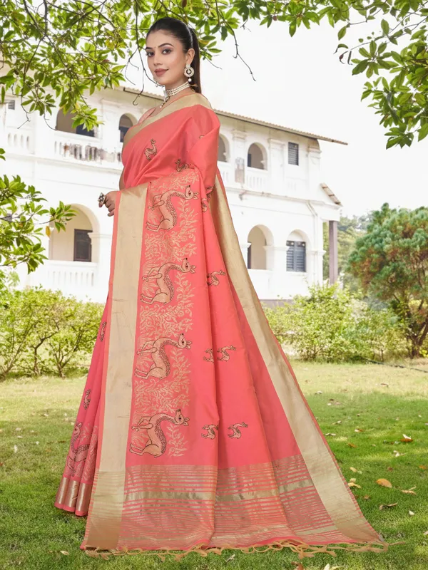 Coral_Pink_Matka_Silk_Animal_Motif_Saree_For_Women