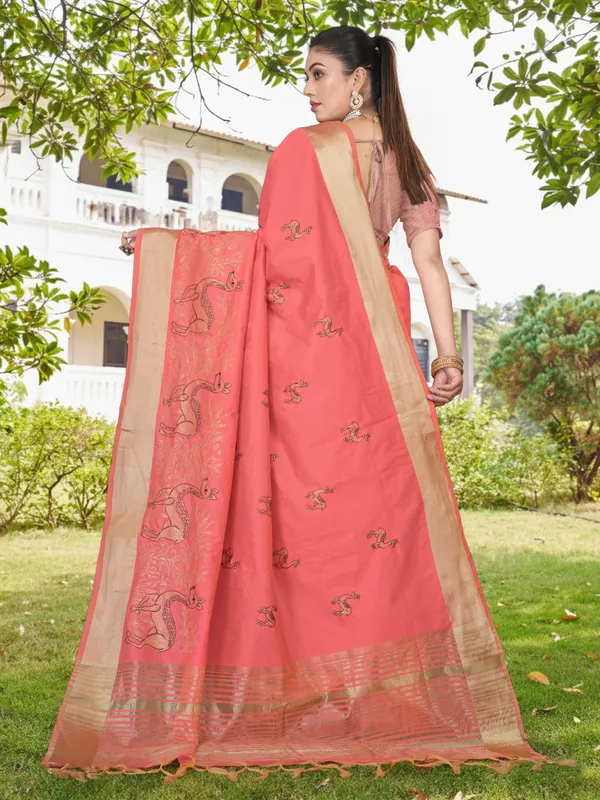 Coral_Pink_Matka_Silk_Animal_Motif_Saree_For_Women