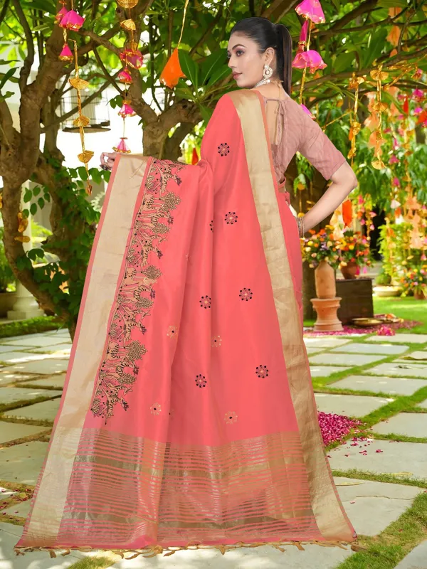 Coral_Pink_Matka_Silk_Forest_Scene_Motif_Saree_For_Women