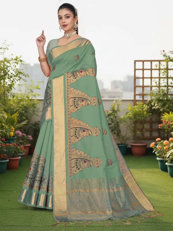 Deep_Green_Matka_Silk_Portrait_Motif_Saree_For_Women