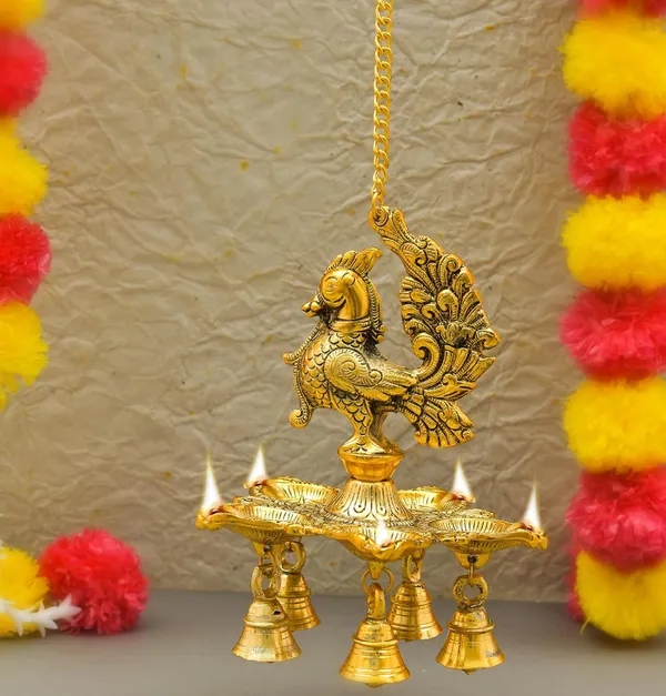 Brass_Traditional_Peacock_Hanging_Diya_Lamp