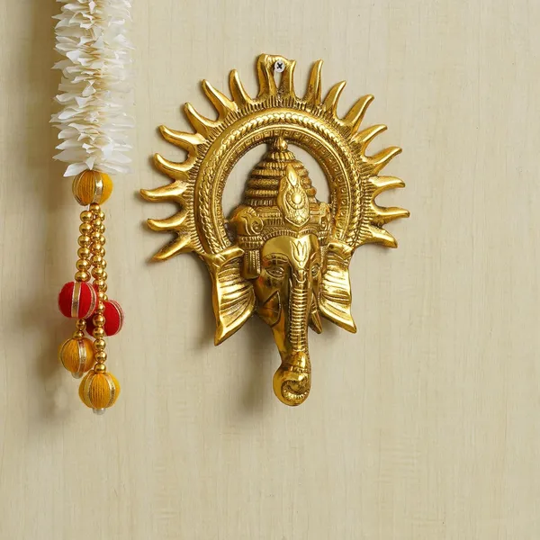 Kiran_Ganesh_Wall_Hanging_Showpiece_|_Decorative_Ganesh_Idol_for_Home,_Temple_&_Office_|_Wall_Decor_for_Living_Room_&_Entrance_|_Spiritual_Home_Decoration_Gift