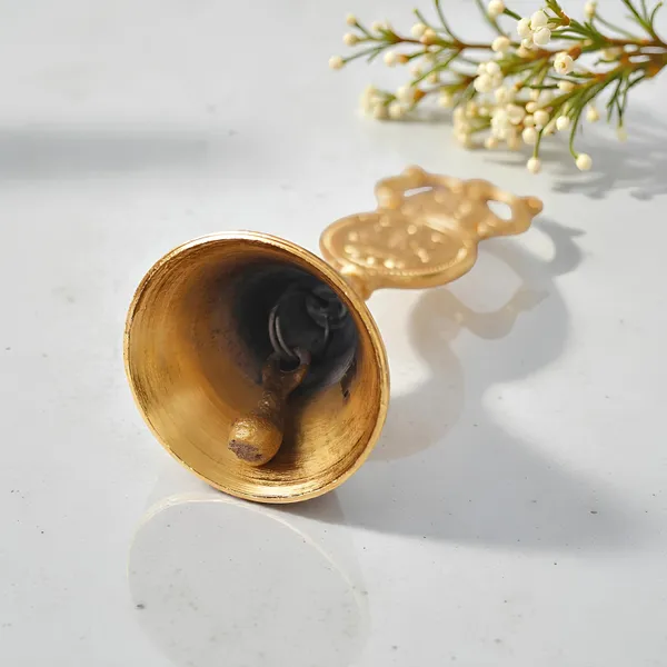 Gold_Finish_Religious_Decorative_Figurine